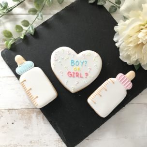 アイシングクッキーを使ってサプライズ！