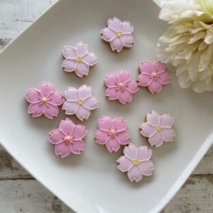 新宿マルイで販売するものを考え中です